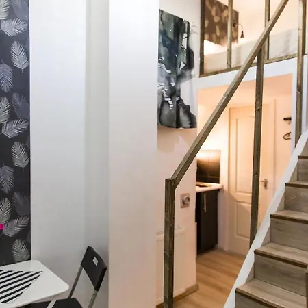 דירה Budget Lofts