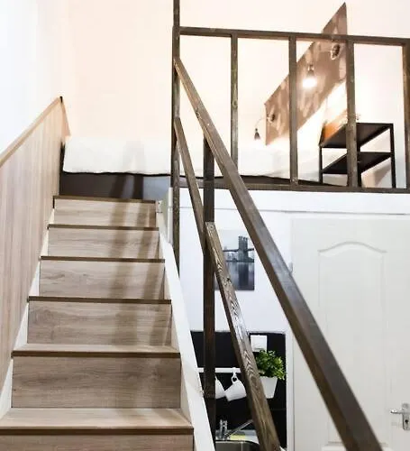 Budget Lofts Lägenhet *