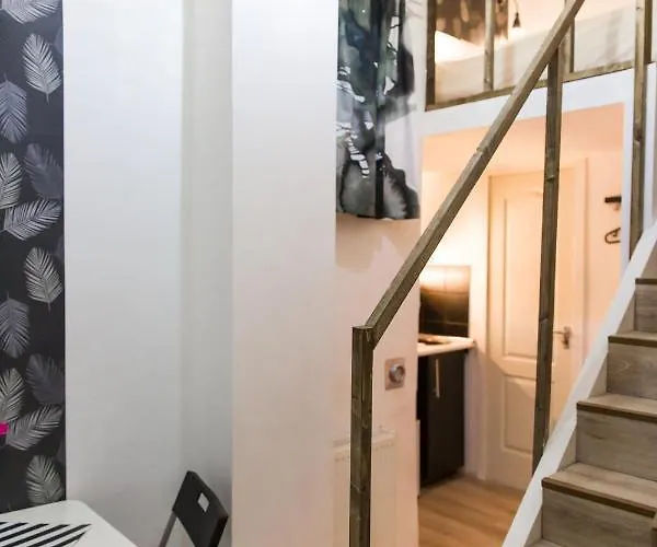 Lägenhet Budget Lofts