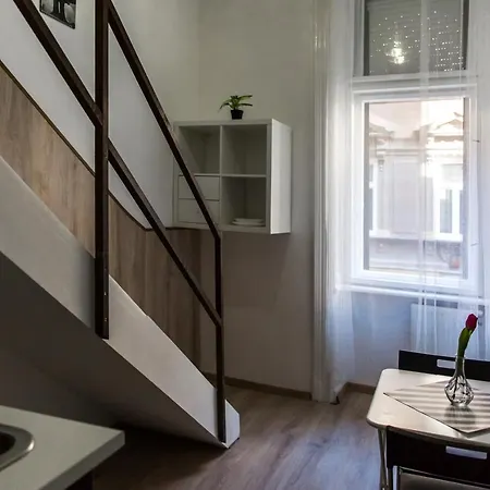 公寓 Budget Lofts