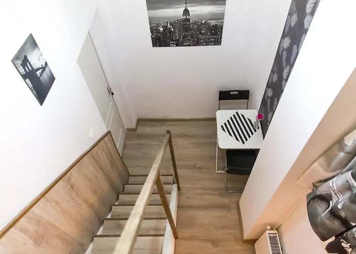Budget Lofts *