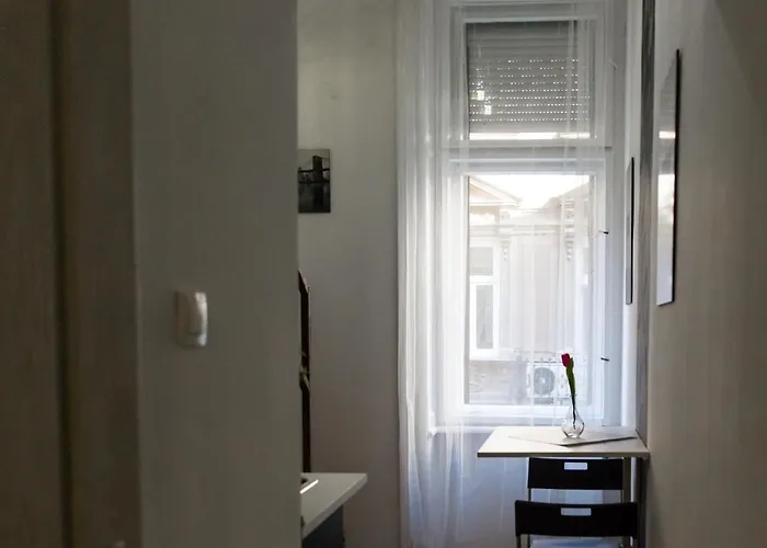 Budget Lofts *
