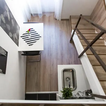 Central Budget Lofts Lägenhet